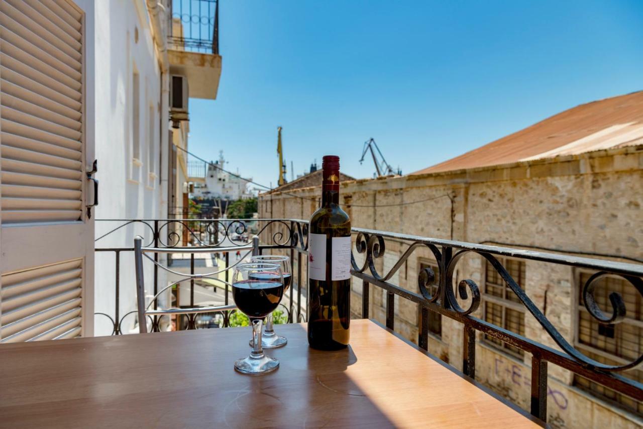 Ethrionplus Two Rooms Apartments Balconies 100 M From The Port Ermoupoli Exterior photo